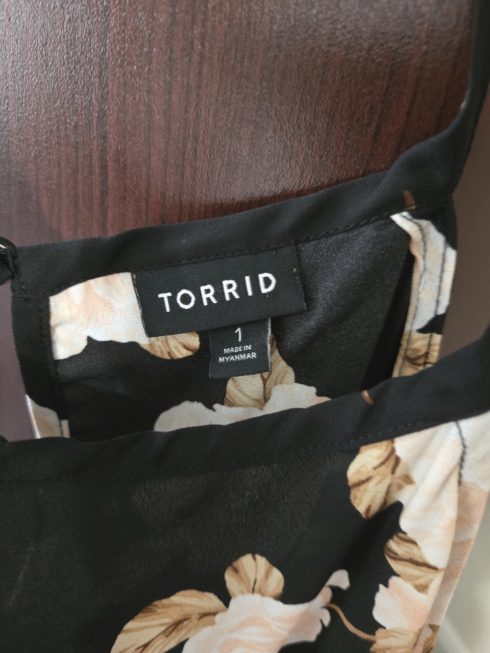 Torrid Black Floral Georgette Drop Waist Halter Top. 1X - Picture 2 of 4